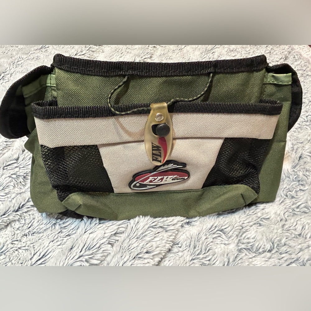 FLW Outdoors Fly Fishing Tackle Fanny Pack
